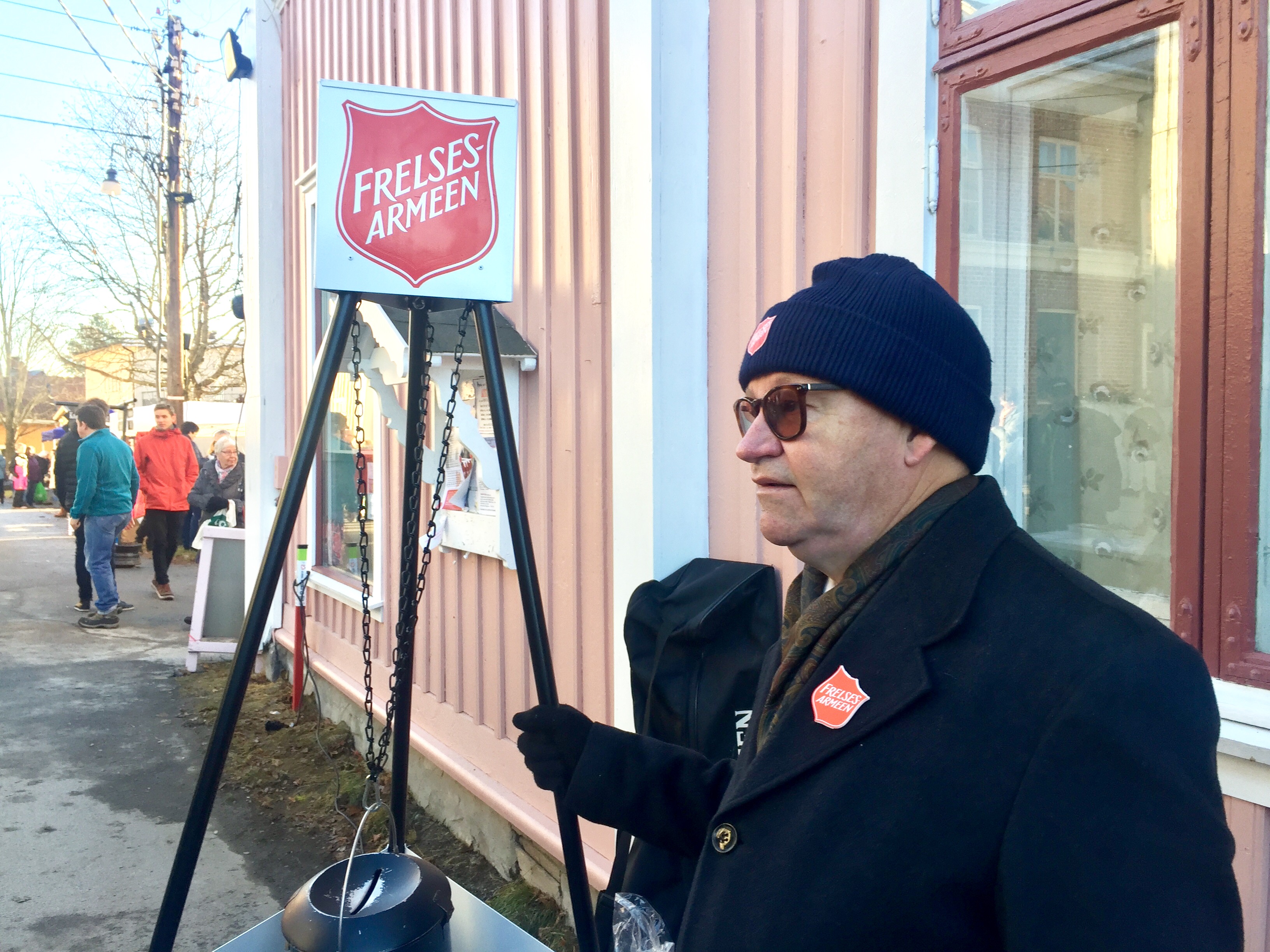 Frelsesarmeen og gryta er også på plass på julemarkedet